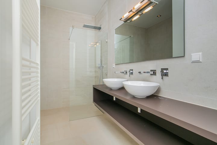 Photo 11 of De Lairessestraat 124-E