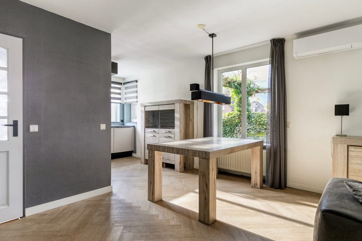 Foto 13 van Rietdekkerstraat 21