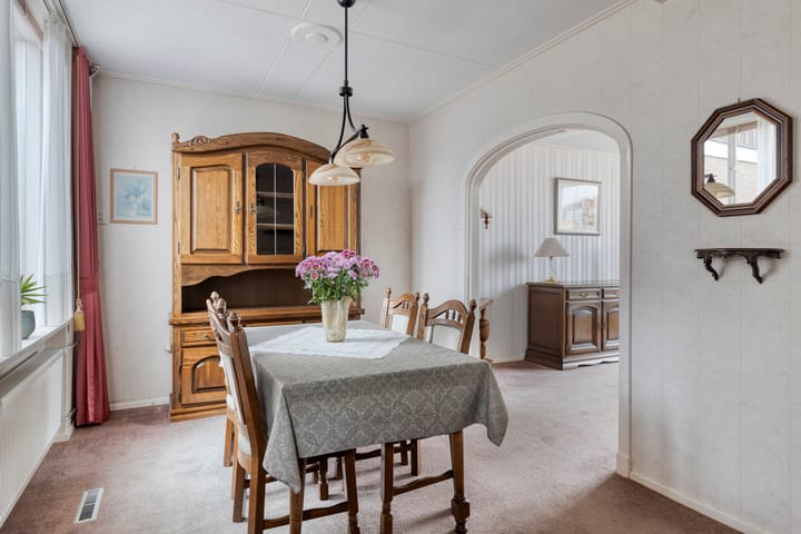 Foto 8 van Julianaweg 4