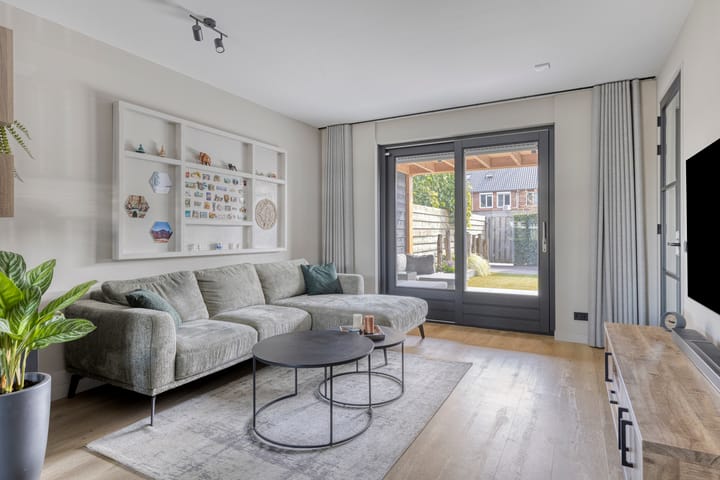 Photo 3 of Mackenhof 49