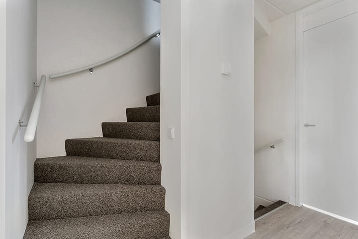 Photo 12 of Meidoornstraat 62