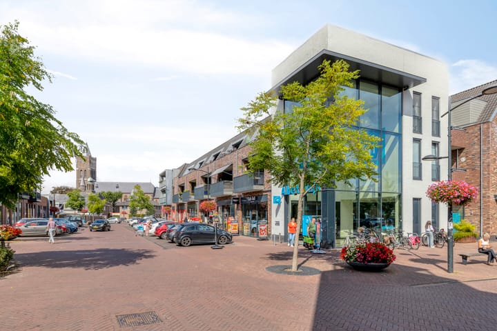 Foto 34 van Mackenhof 49