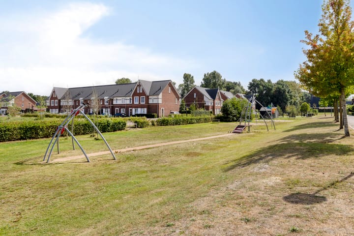 Foto 35 van Mackenhof 49