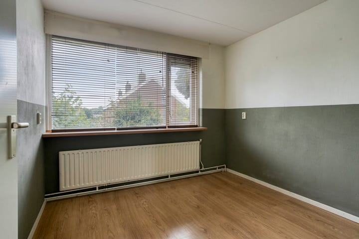 Photo 24 of Schoollaan 113