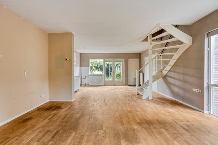 Photo 6 of Schoollaan 113