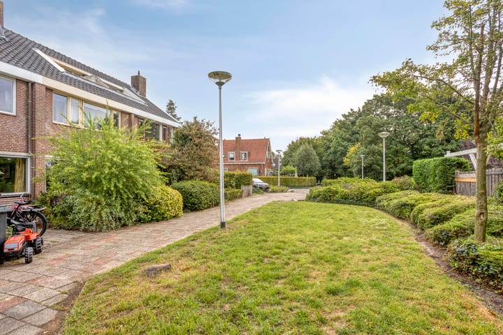 Photo 36 of Schoollaan 113