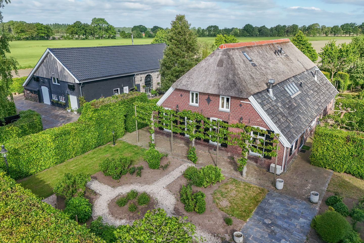 Photo 1 of Haarlerveldweg 14