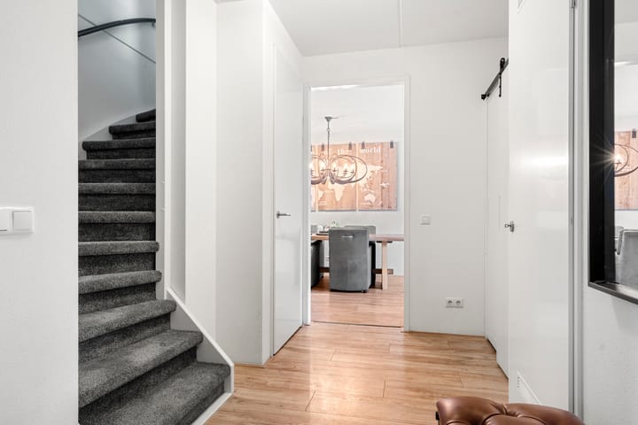 Foto 19 van Robert Kochlaan 7