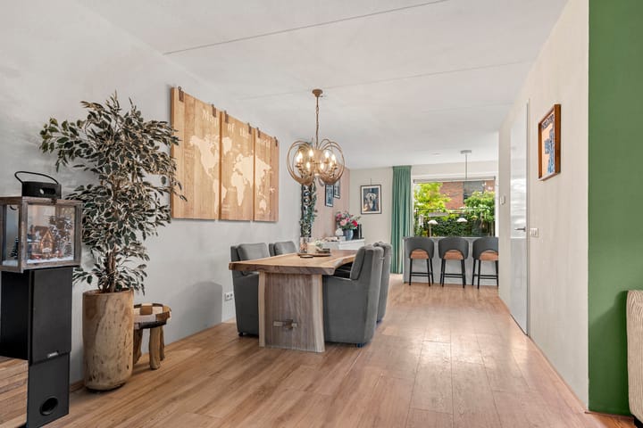 Foto 25 van Robert Kochlaan 7