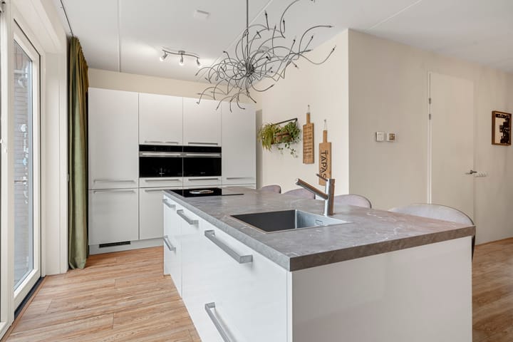 Foto 29 van Robert Kochlaan 7