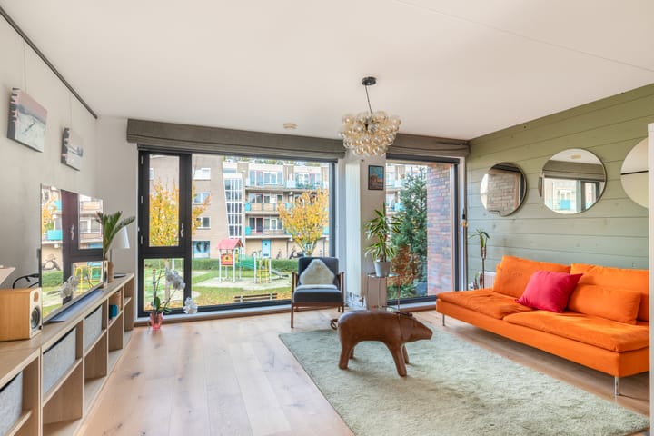 Photo 3 of Willem Hedastraat 93