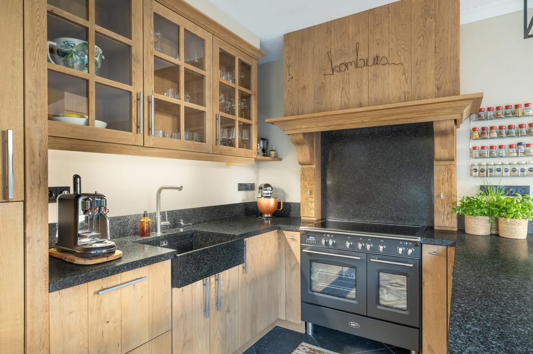 Photo 11 of Kluisstraat 37