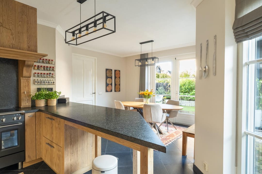 Photo 13 of Kluisstraat 37