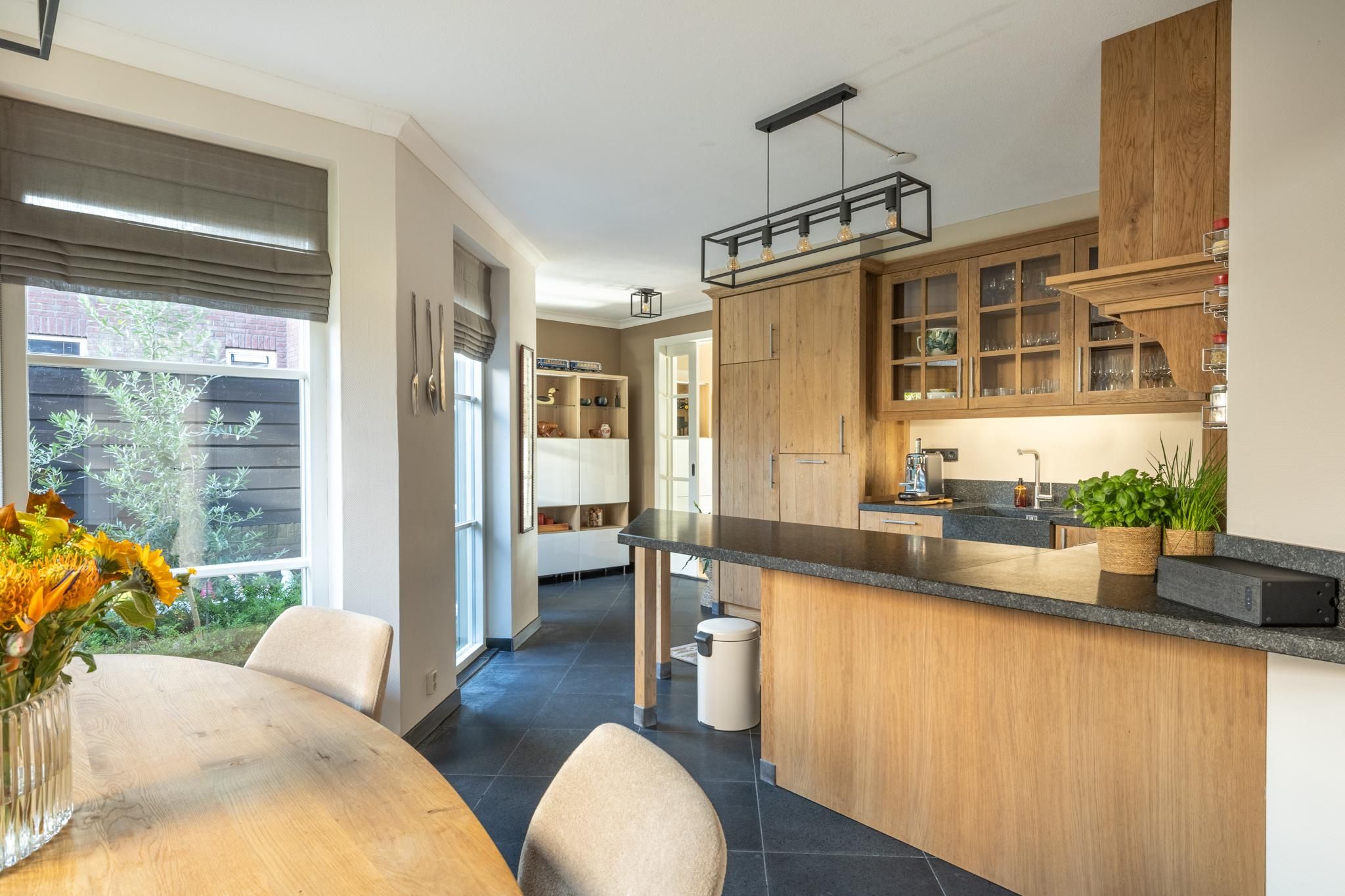 Photo 15 of Kluisstraat 37