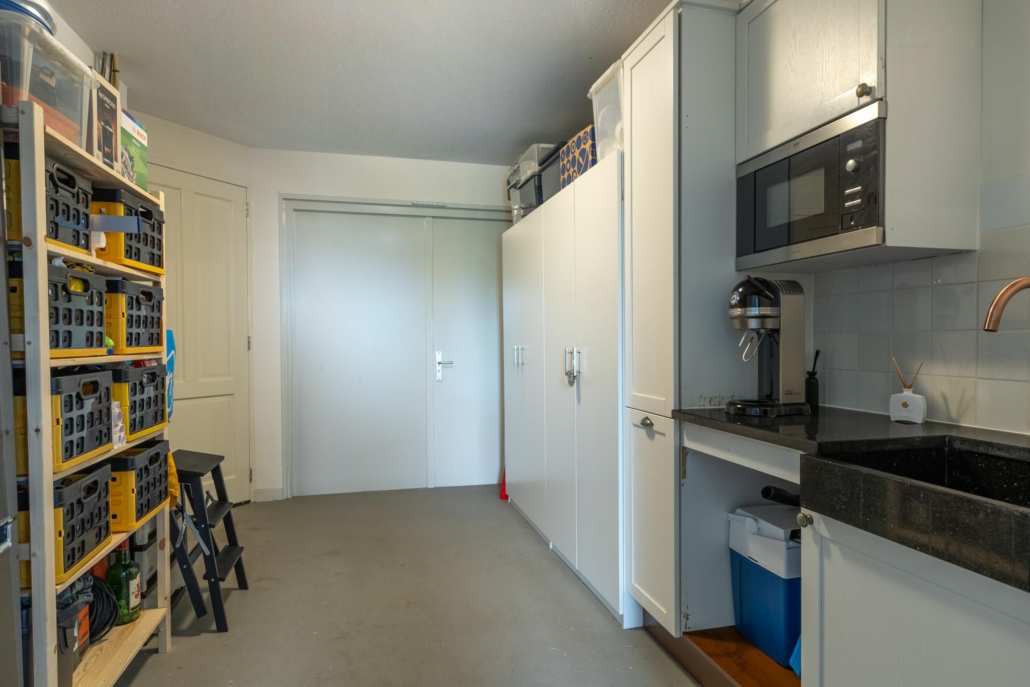 Photo 18 of Kluisstraat 37