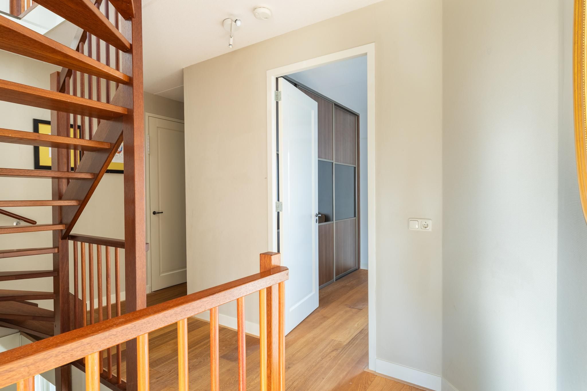 Photo 21 of Kluisstraat 37