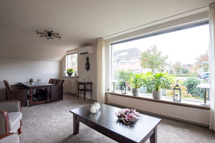 Foto 5 van van Damstraat 13