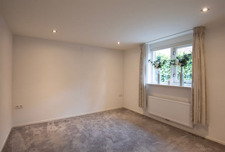 Foto 13 van van Damstraat 13