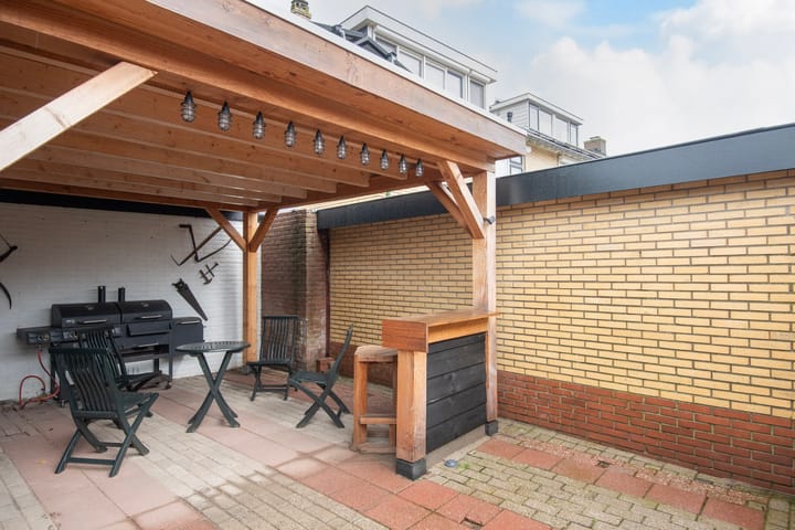 Foto 31 van van Damstraat 13