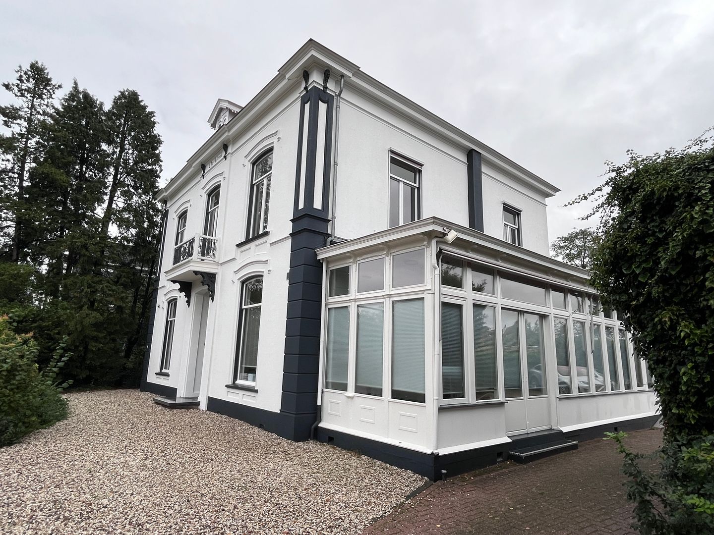 View photo 1 of Kastanjelaan 14-a