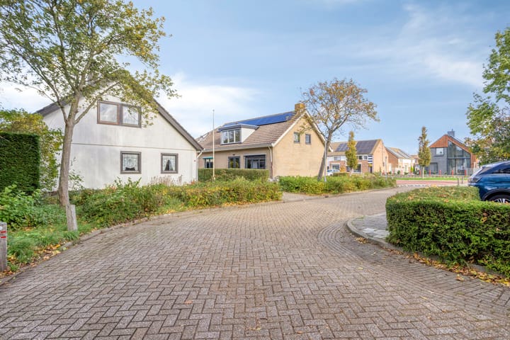 Foto 2 van Weegbreelaan 4