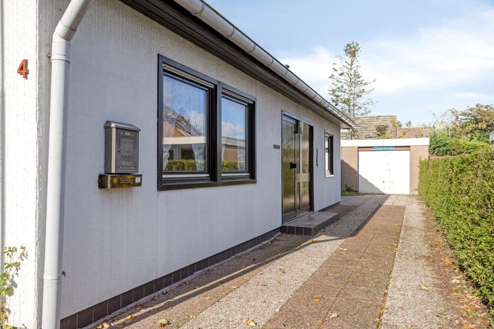 Foto 3 van Weegbreelaan 4