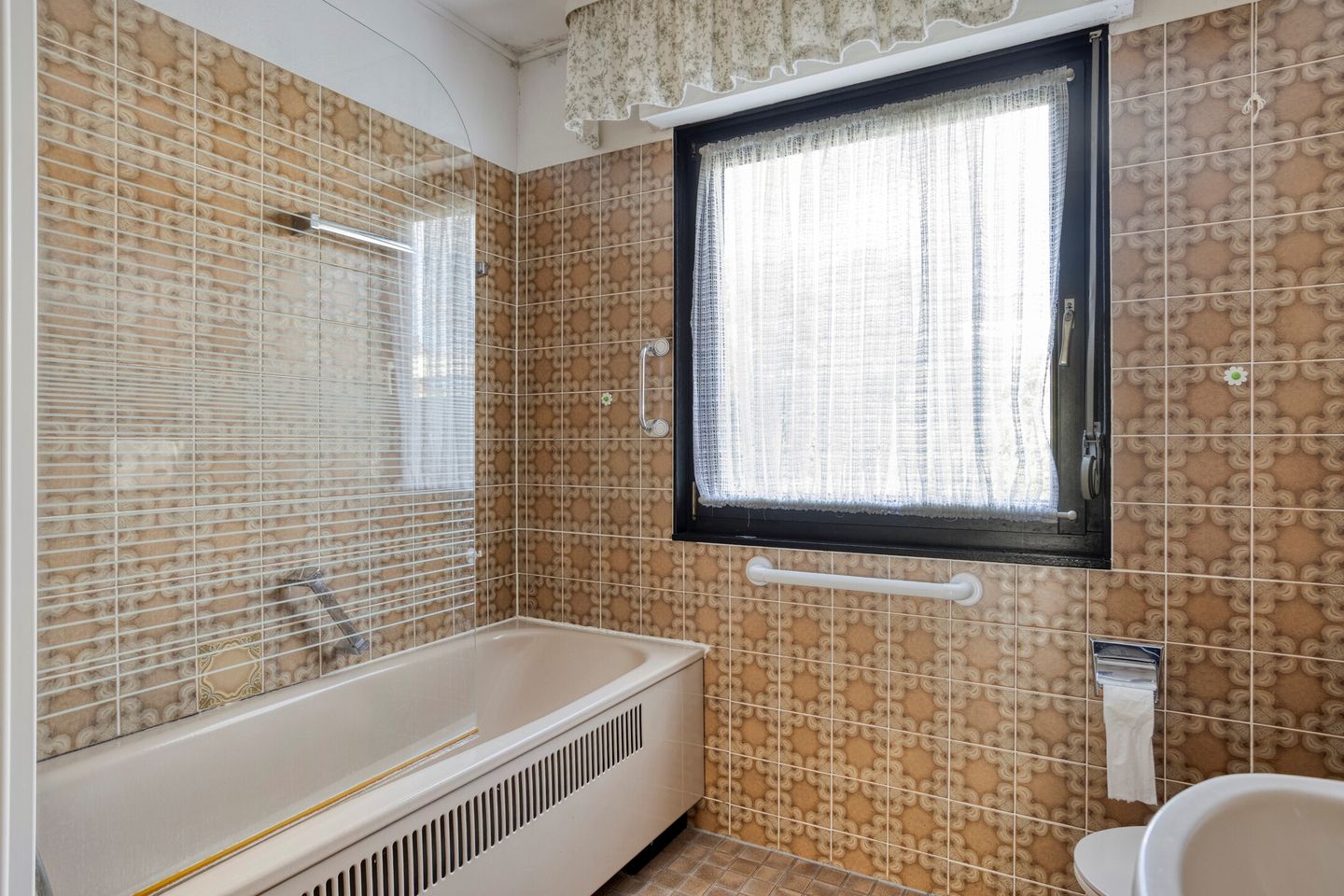 Foto 14 van Weegbreelaan 4