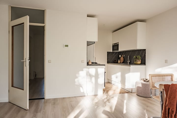 Foto 12 van Rozenstraat 137