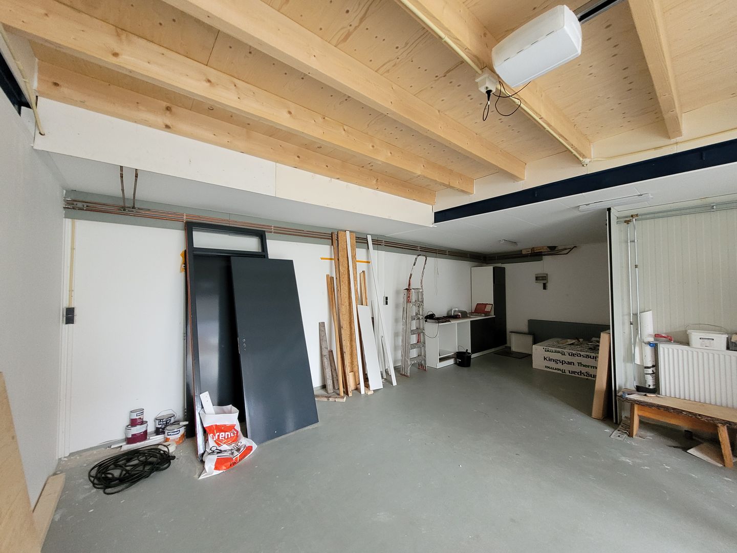 View photo 3 of Industrieweg 18