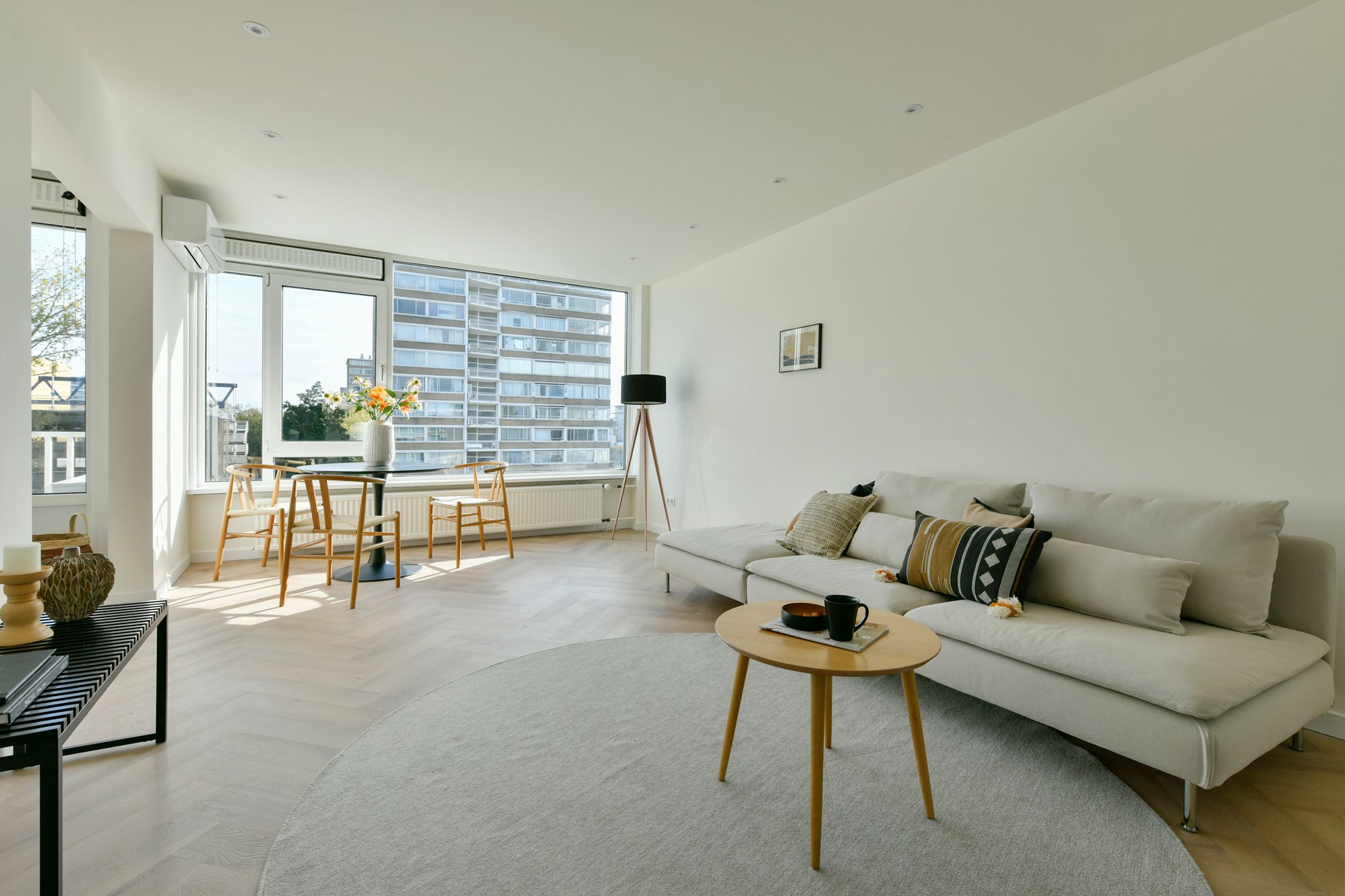 Foto 3 van Mr. F.A. van Hallweg 138