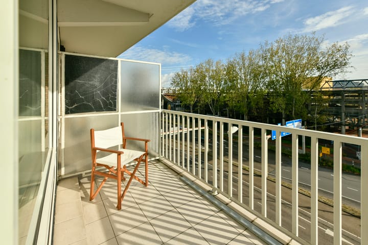 Foto 8 van Mr. F.A. van Hallweg 138