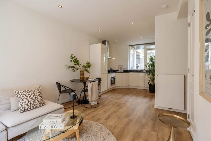 Photo 1 of Van Hogendorpstraat 166-H