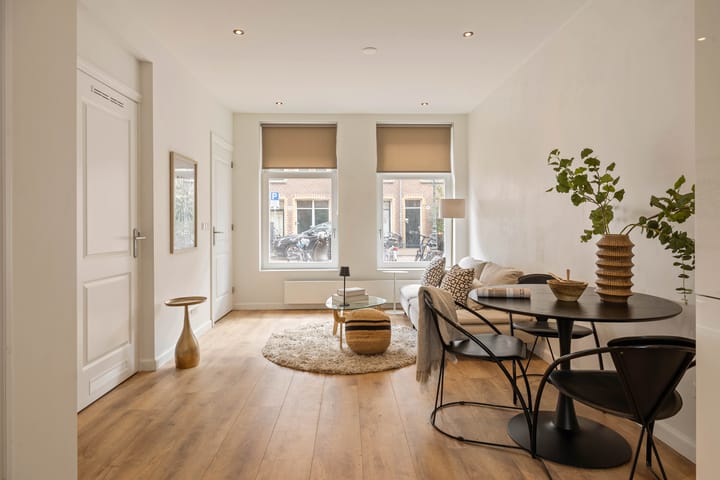 Photo 3 of Van Hogendorpstraat 166-H