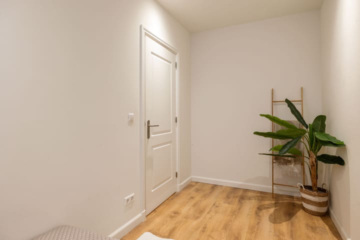 Photo 18 of Van Hogendorpstraat 166-H