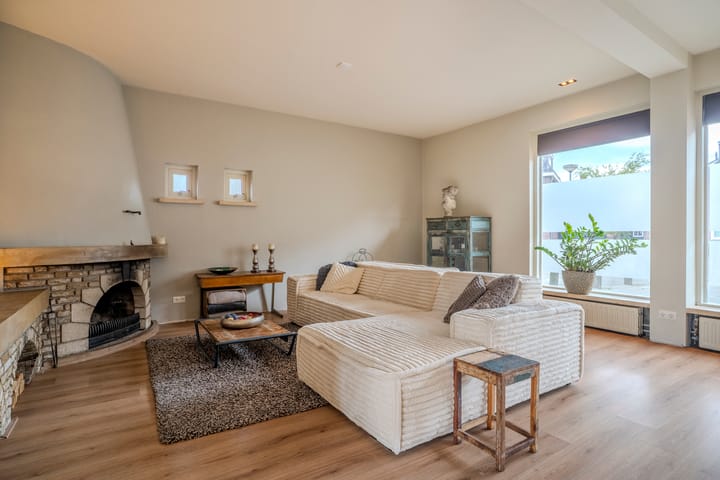 Photo 14 of Hoofdstraat 2