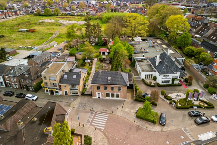 Photo 27 of Hoofdstraat 2