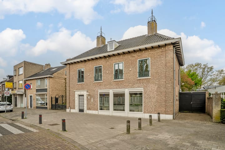 Photo 68 of Hoofdstraat 2