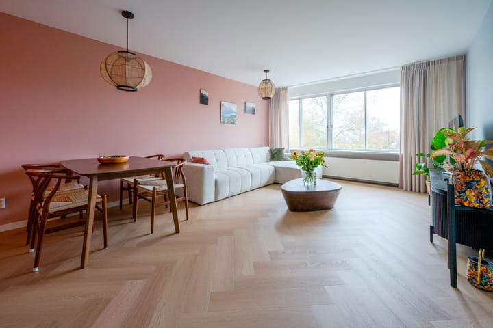 Photo 2 of Antonlaan 304