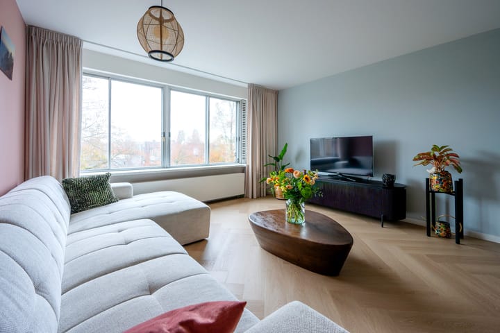 Photo 4 of Antonlaan 304