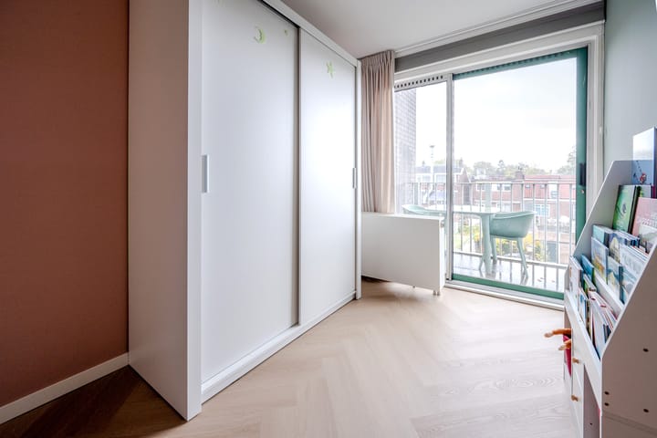 Photo 13 of Antonlaan 304