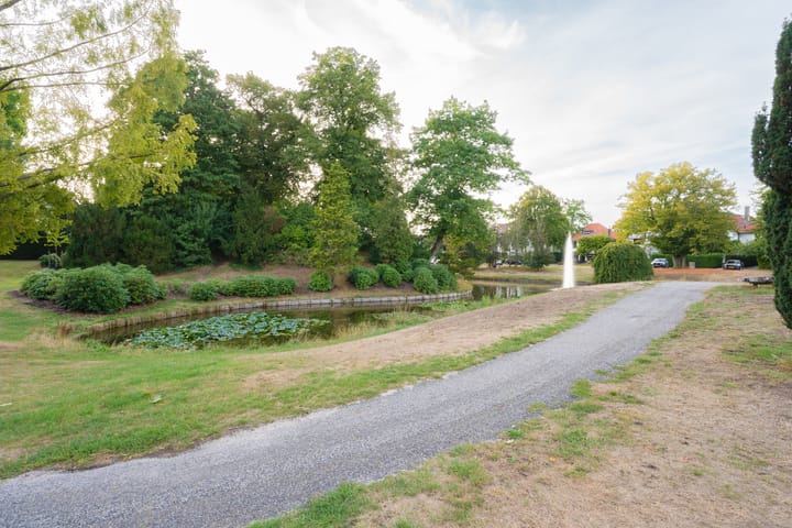 Photo 23 of Antonlaan 304