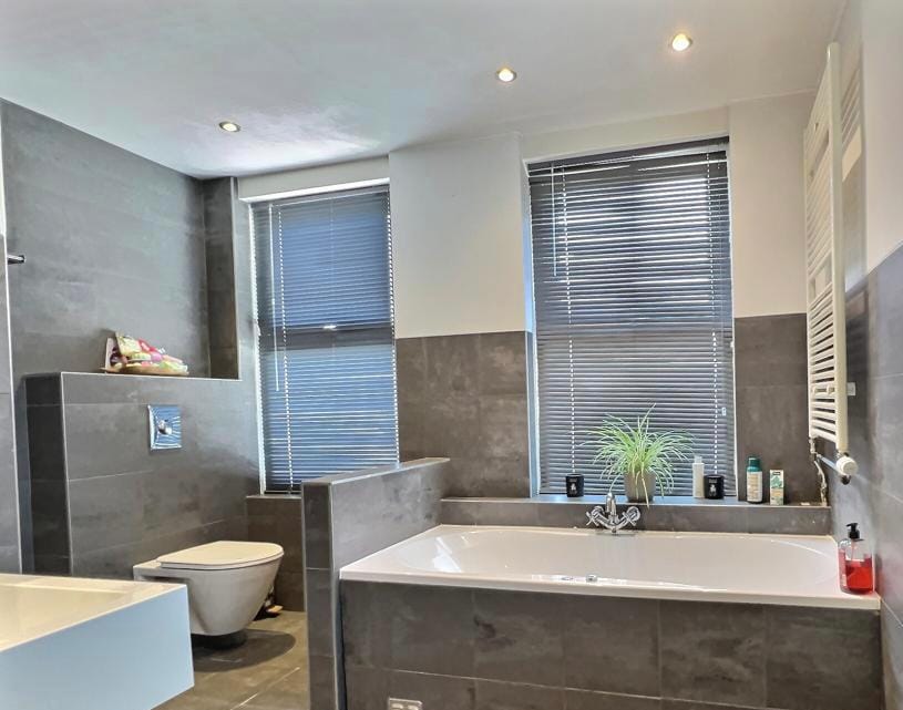 Foto 15 van Robert Kochstraat 9