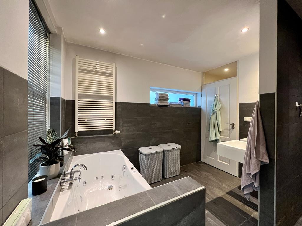 Foto 16 van Robert Kochstraat 9