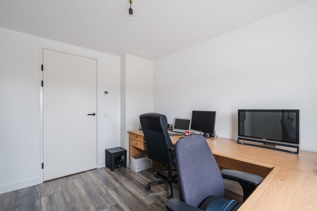 Photo 23 of Schoolstraat 9