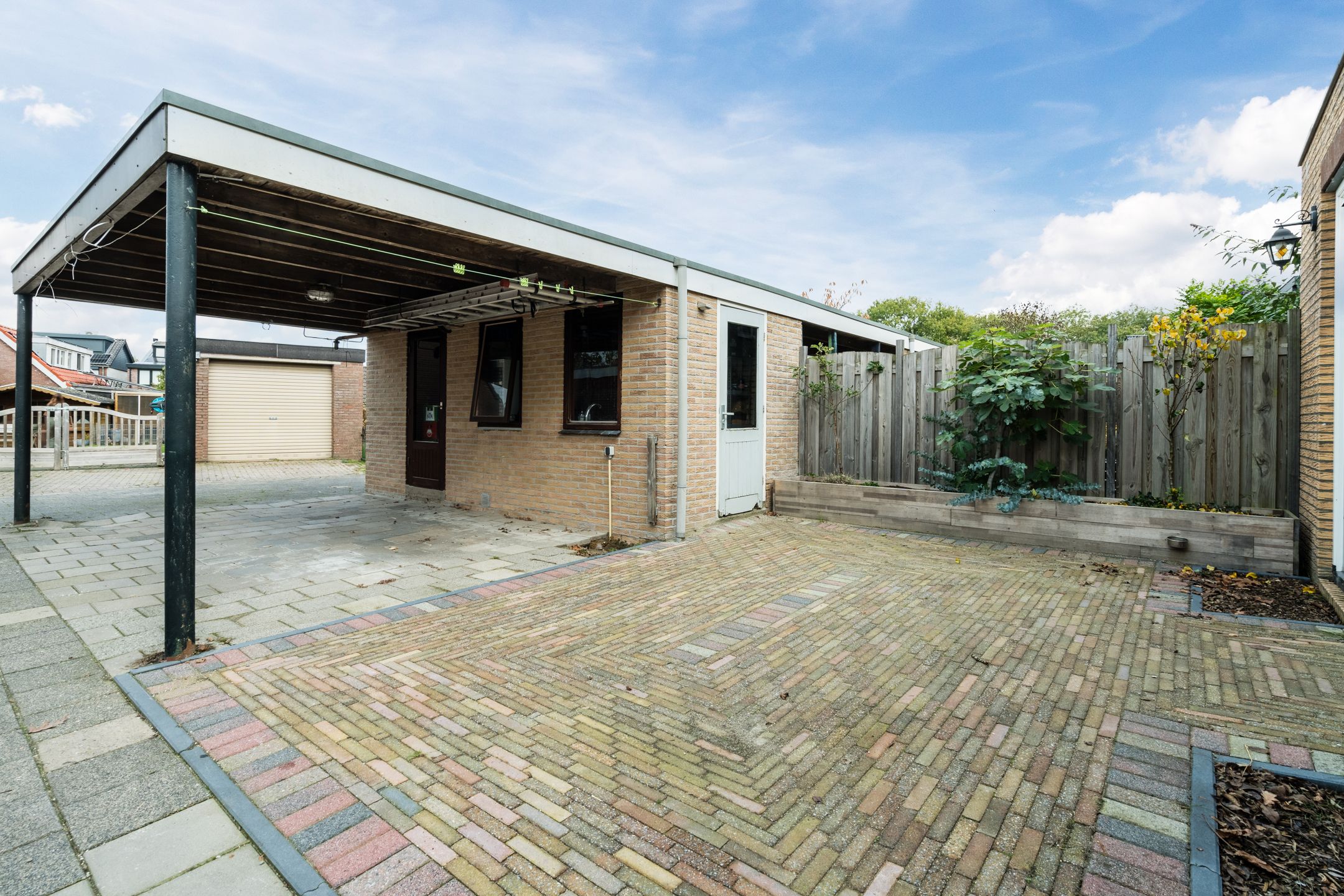 Photo 39 of Schoolstraat 9