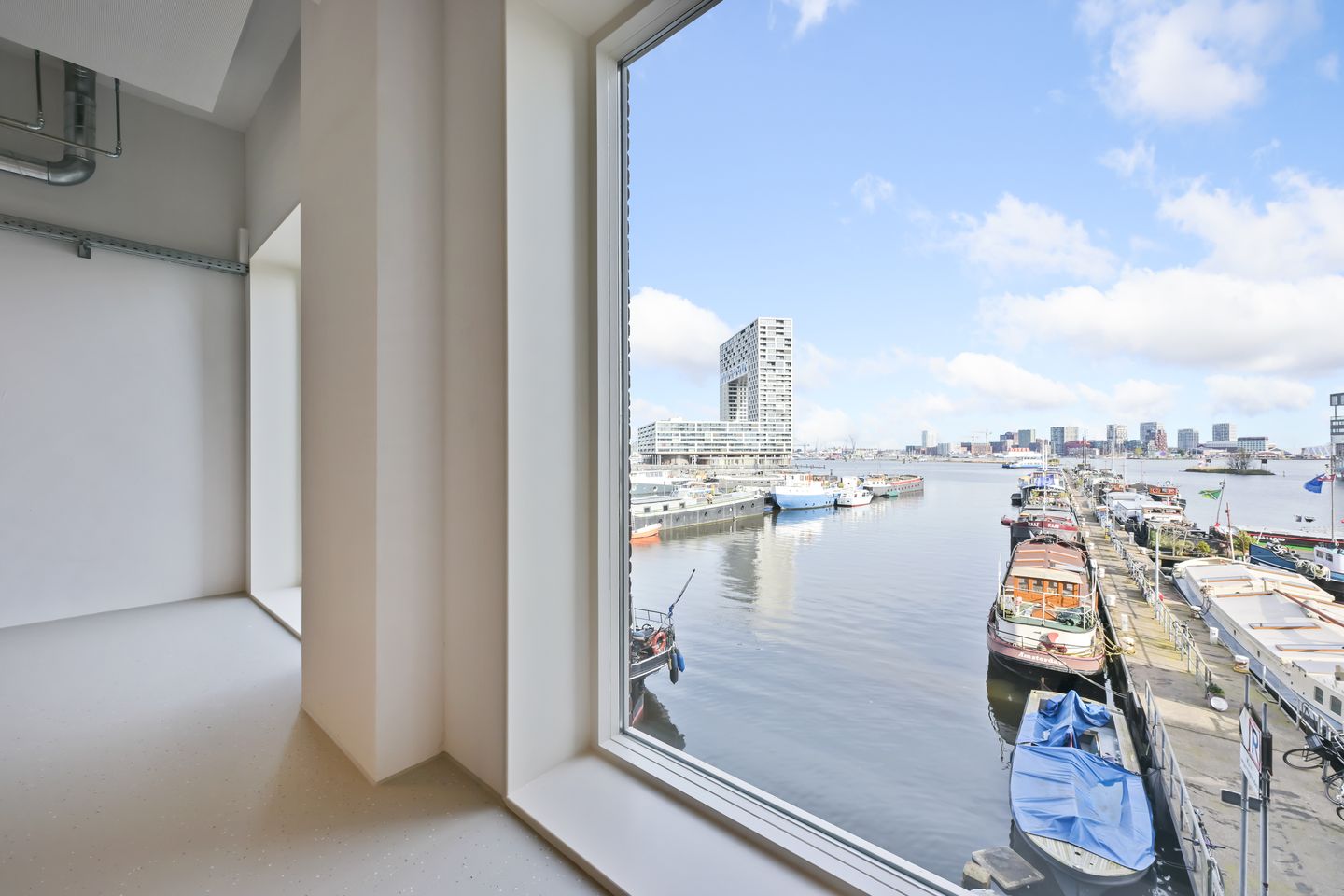 Bekijk foto 3 van Van Diemenstraat 206-380