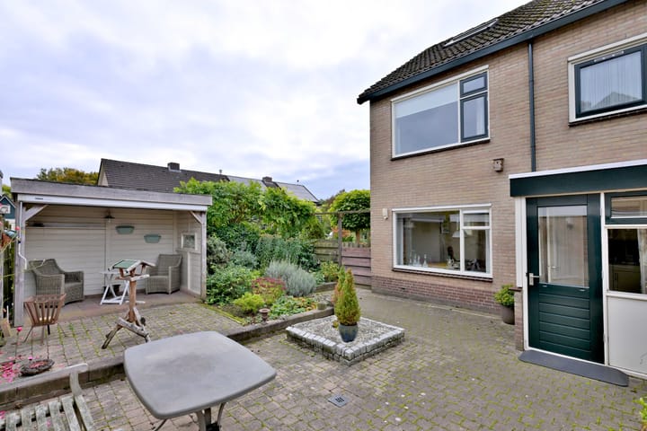 Foto 38 van Buizerdstraat 21