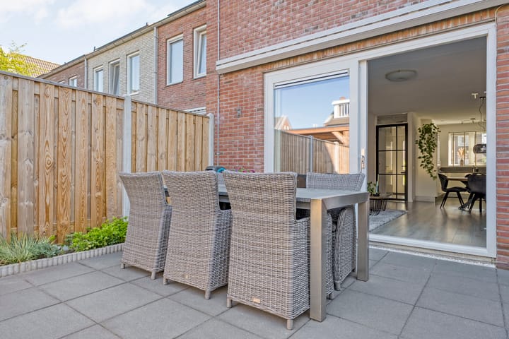 Foto 36 van Toutenburgstraat 24