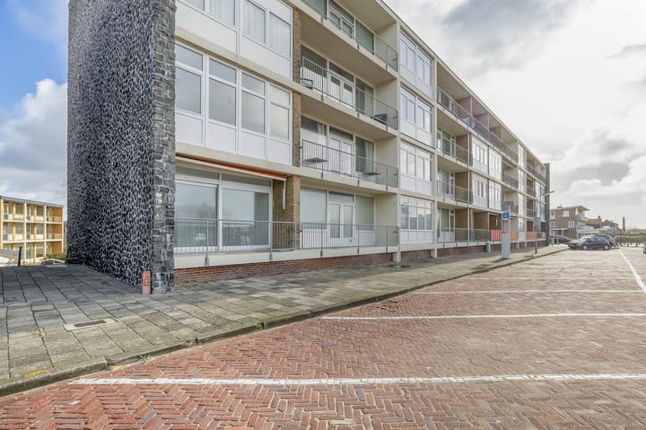 Photo 2 of Van der Wijckplein 1