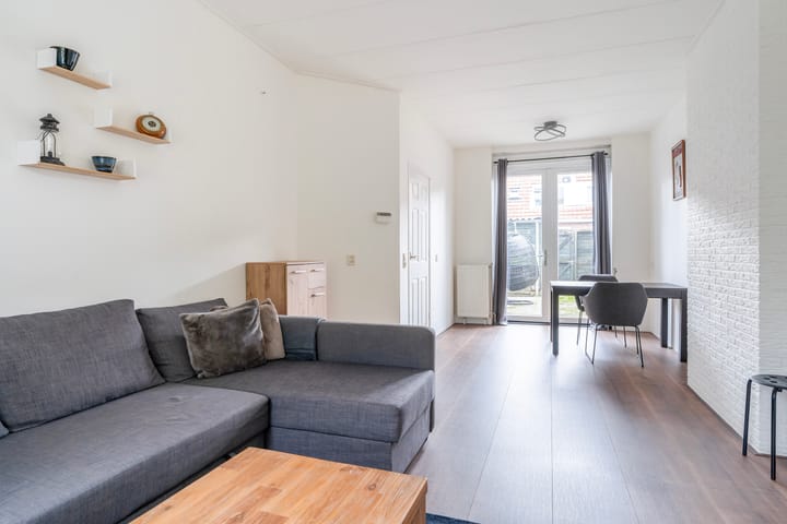 Foto 16 van Bachstraat 41